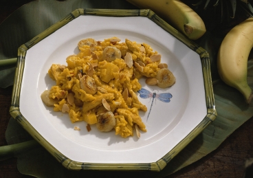 Curryreis mit Ananas und Banane