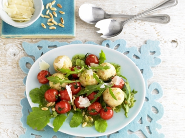 Rucola-Salat mit gebratenen Cocktailtomaten
